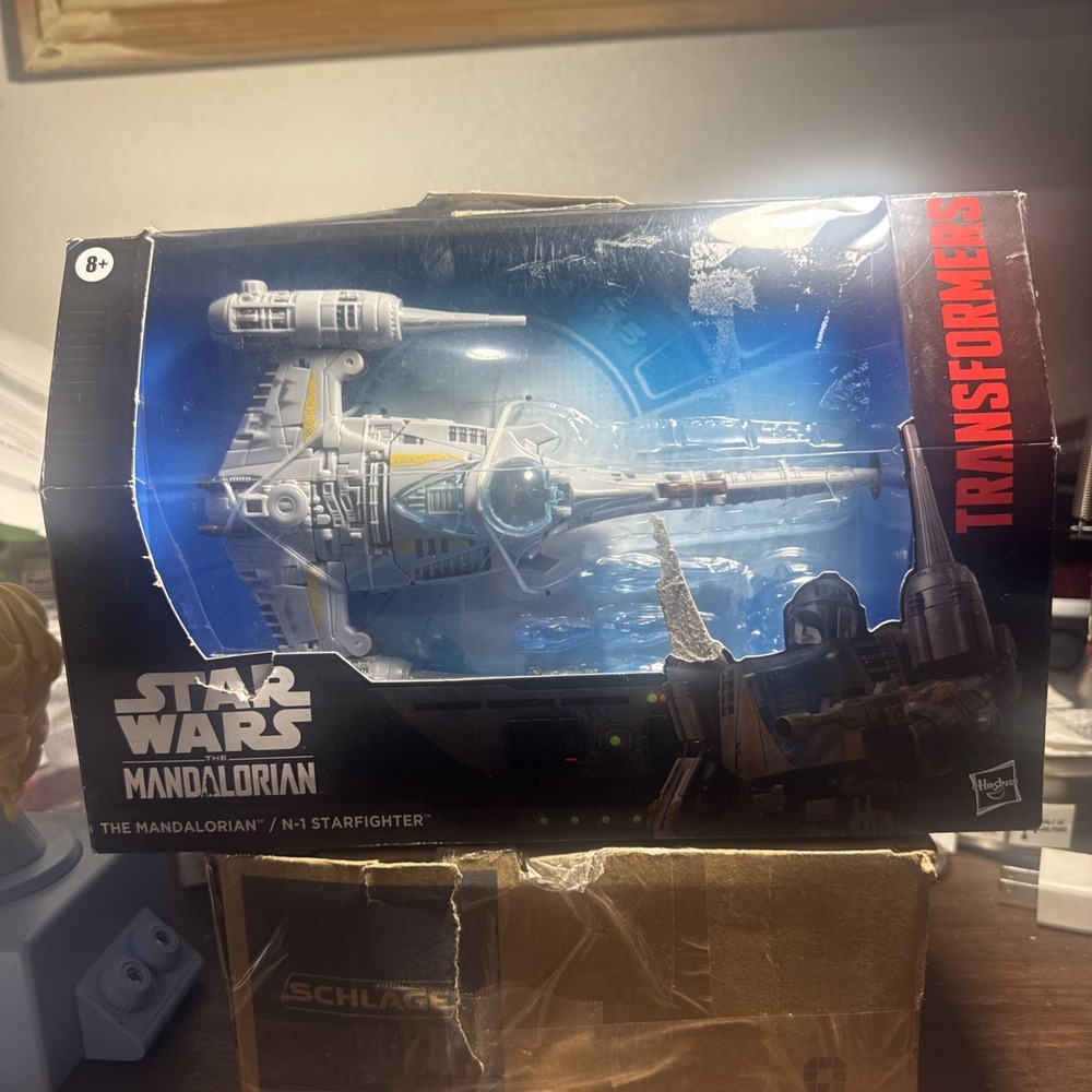 Transformers Collaborative Star Wars: The Mandalorian N-1 Starfighter *READ*